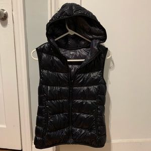 UNIQLO Ultra Light Down Vest